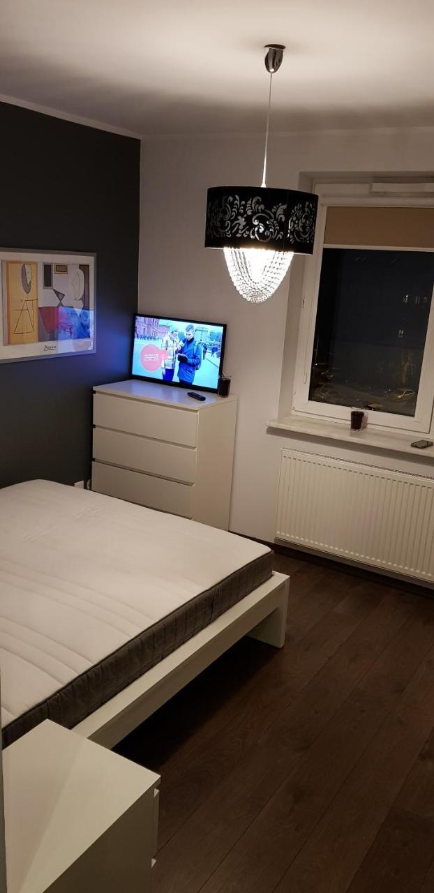 Pokoje Zeromskiego 1B Apartment เบียวิสตอก ภายนอก รูปภาพ